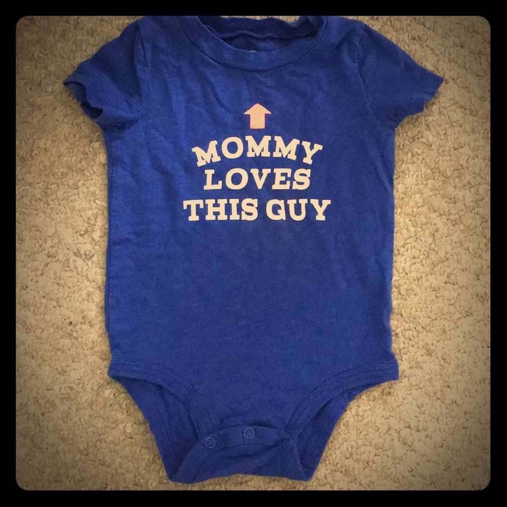 Carter’s bodysuit onesie shirt sleeve shirt 12 mo!